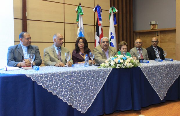 Hospital Ney Arias Lora inaugura Jornada Científica