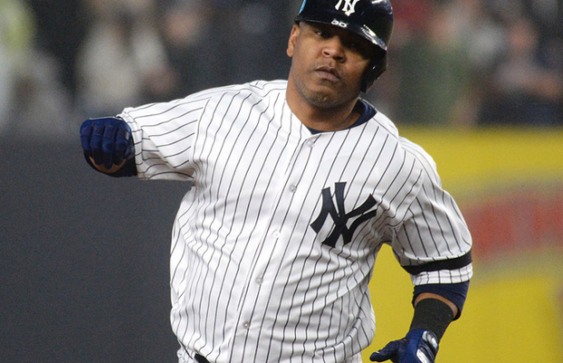Los Yankees de Nueva York no ejercen opción de Edwin Encarnación