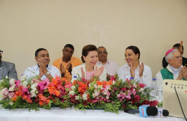 Entregan Centro Comunitario en la comunidad de Monte Bonito