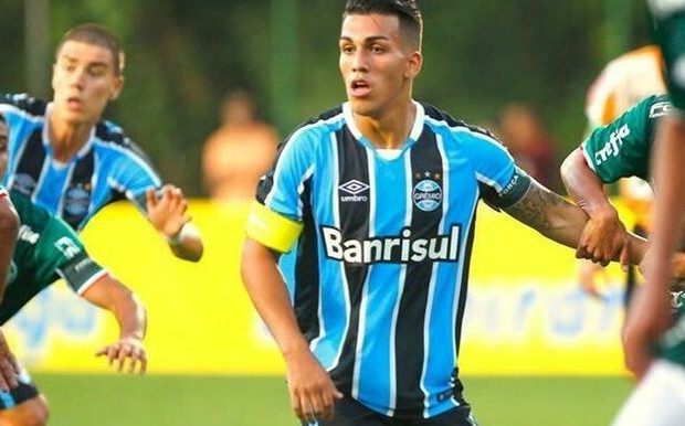 Futbolista argentino muere tras caer por un balcón
