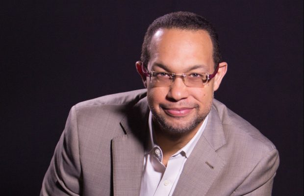 El locutor dominicano Reynaldo Infante es nominado a los Voice Arts Awards