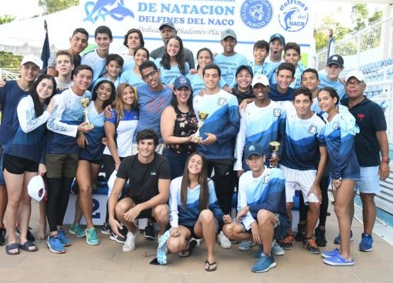 Delfines del Naco, campeones invitacional de natación
