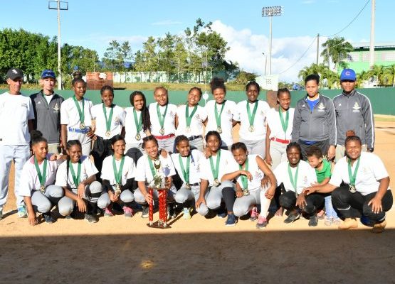 VI Zona vence al Sur y se corona en el softbol femenino de los Juegos Escolares