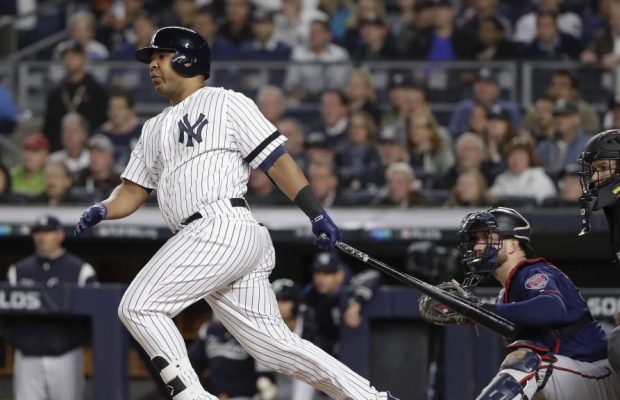 Edwin Encarnación pacta con los White Sox
