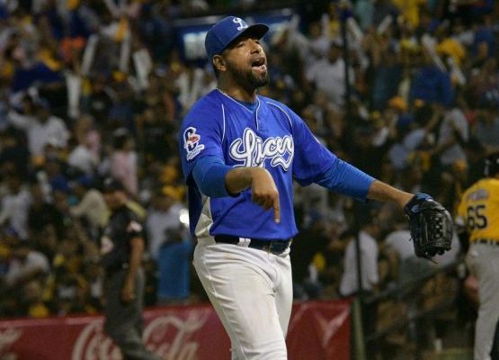 Licey se queda solo en segundo y  Leones blanquean a los Toros