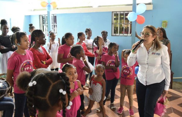 Entregan juguetes a 300 mil  niños dominicanos