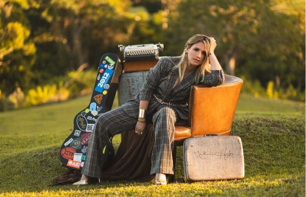 “Más de lo que soñé” de Nathalie Hazim estrena este viernes