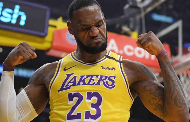 LeBron James lidera a los Lakers ante los Cavaliers con 31 puntos