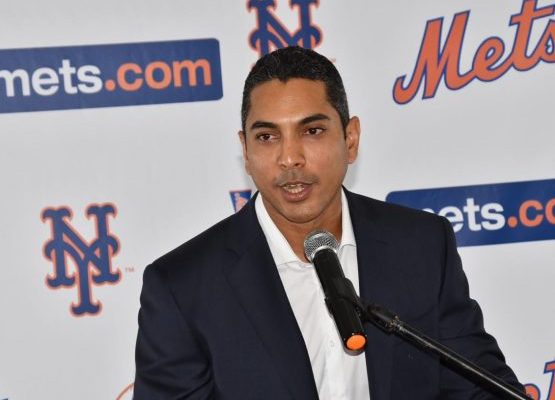 Luis Rojas es presentado en la academia de los Mets en Boca Chica