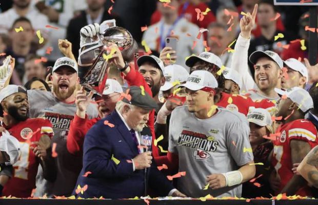 Los Chiefs de Kansas City campeones del Super Bowl después de 50 años