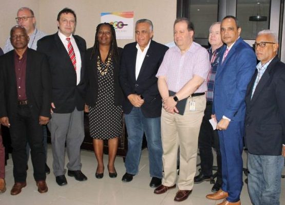 Presidente de ODECABE favorece el apoyo al balonmano escolar