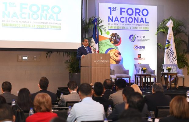Rafael Ovalles asegura formación técnica es fundamental para afrontar cuarta revolución industrial