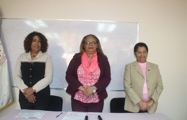 Facultad de Ciencias de la Educación inaugura seminario  Mujer y Educación