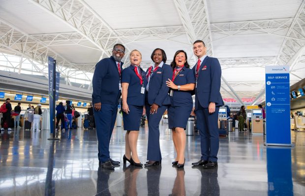 American Airlines estrena uniformes nuevos para más de 50,000 miembros de su equipo