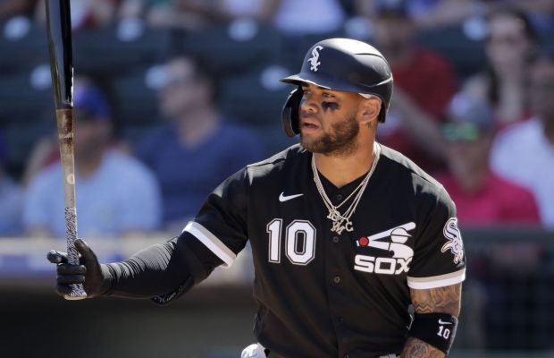 Yoan Moncada firma extensión de 5 años con White Sox
