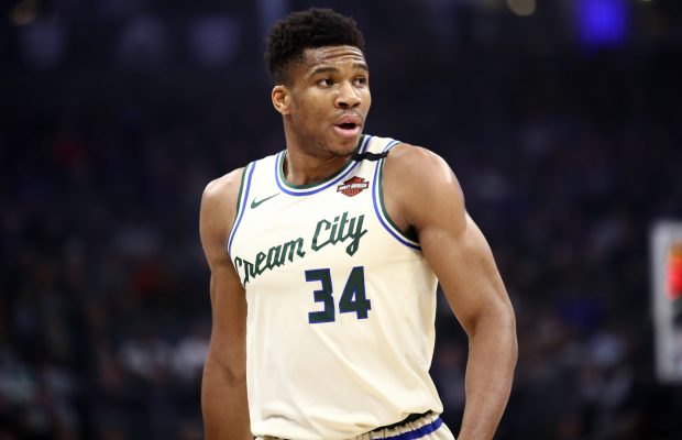 Los Bucks aplastan a los pacers de Indiana