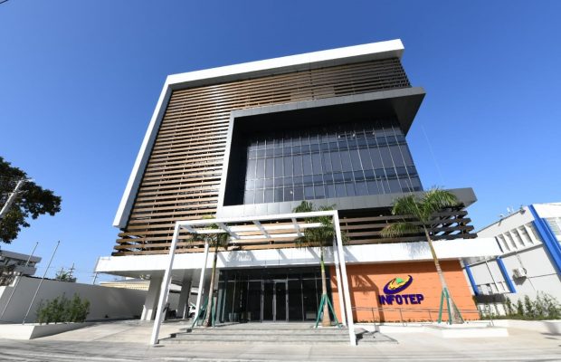 Ministerio de la Presidencia resalta labor del INFOTEP