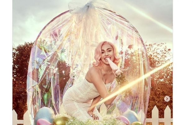 Miley Cyrus como conejita de pascua