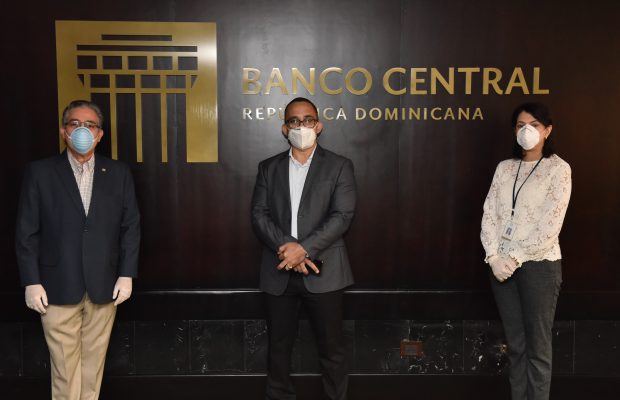 Voluntariado Bancentraliano hace donativo a Hospital Regional San Vicente de Paul