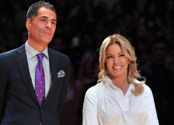 Los Ángeles Lakers piden diferir salario a personal de alto nivel