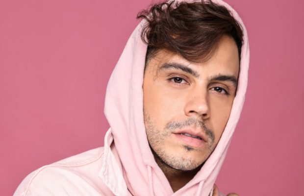 Javier Grullón presenta su nueva balada