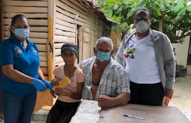 Voluntariado Bancentraliano dona fondos a centros de la Tercera