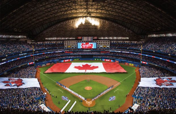 MLB entrega al gobierno de Canadá plan para jugar en Toronto