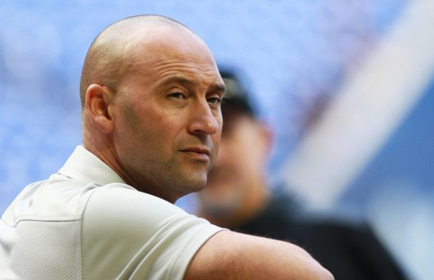 Derek Jeter arremete  por la muerte de George Floyd