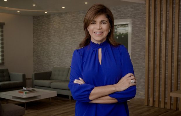 Ana Simó inicia nuevo programa “Subido de tono”