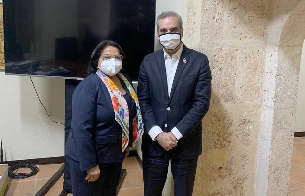 Abinader afirma que Universidad Autónoma es prioridad para su gobierno