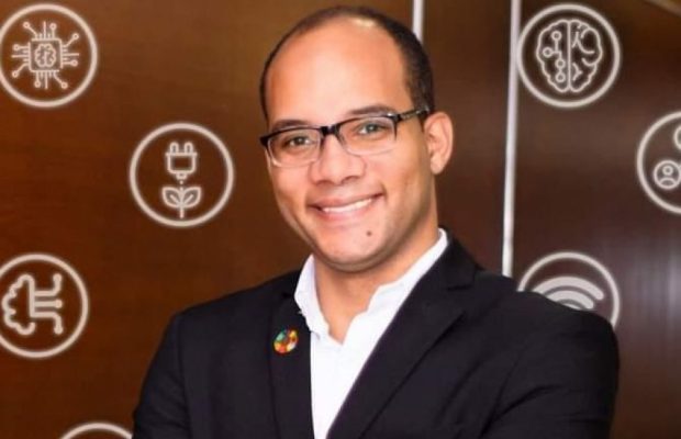 ESTUDIANTE DE LA UASD RECIBE RECONOCIMIENTOS POR PROYECTO “EMPRENDIMIENTO AGRO360”,