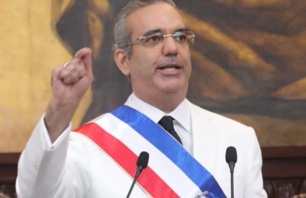 Presidente Luis Abinader designa gabinete presidencial mediante decreto 324-20