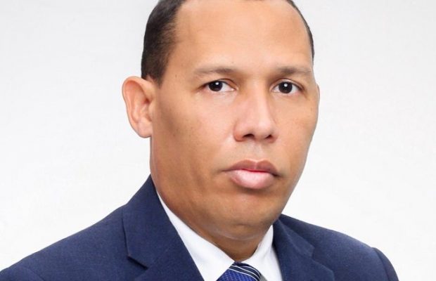 Nuevo director del DNI para proteger derechos ciudadanos