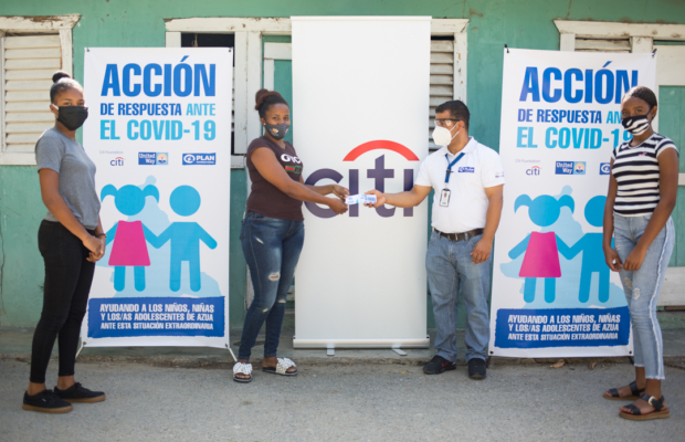 Fundación Citi y Plan Internacional RD benefician con aportes económicos a familias de Azua