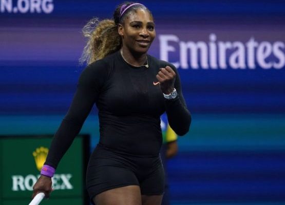 Serena Williams regresa a las canchas y gana en Lexington