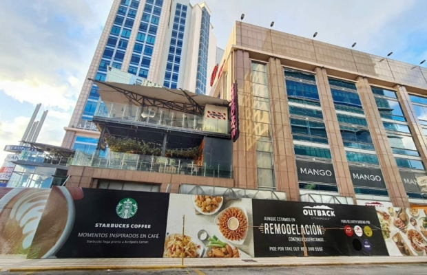 Starbucks se instala en Acrópolis Center