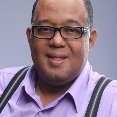 DECANO FH-UASD ANUNCIA APOYO  A PROFESORES Y ALUMNOS  PARA LOGRAR ÉXITO CON LAS CLASES VIRTUALES