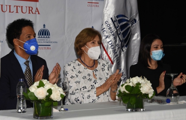 Ministra de Cultura anuncia respaldo a la música urbana