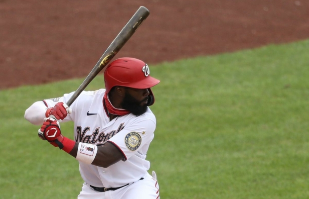 Nacionales y Josh Harrison acuerdan por un año