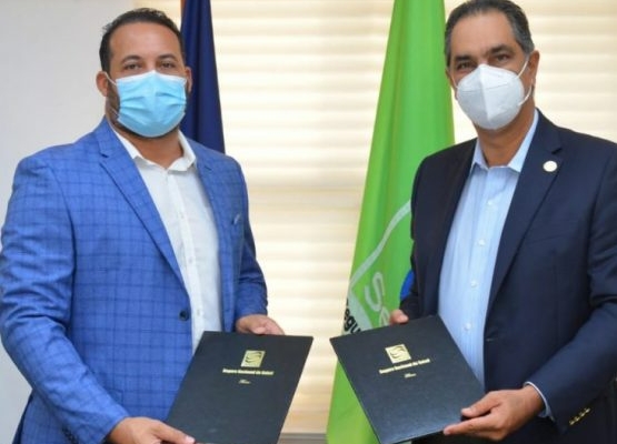 SeNaSa firma acuerdo con Federación de Peloteros para afiliar jugadores al Subsidiado