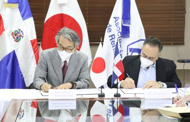 ADR y Embajada de Japón firman acuerdo