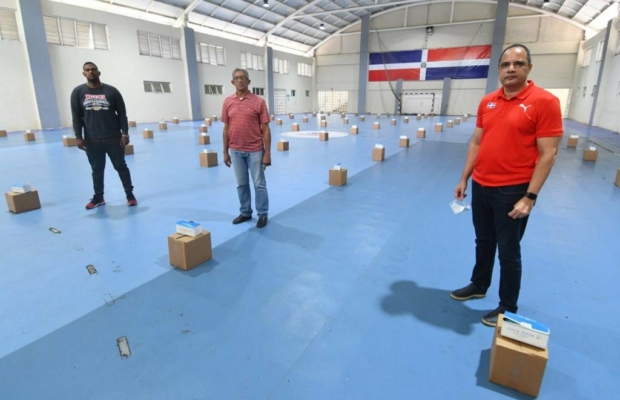 Federación de Balonmano da asistencia a sus atletas, entrenadores y dirigentes