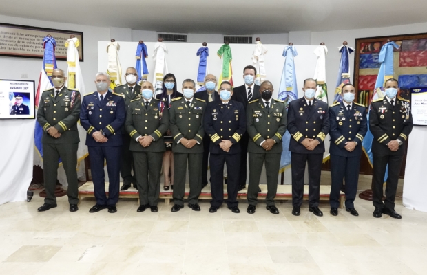 Buscan elevar a nivel doctoral sistema educación superior de las FF.AA.