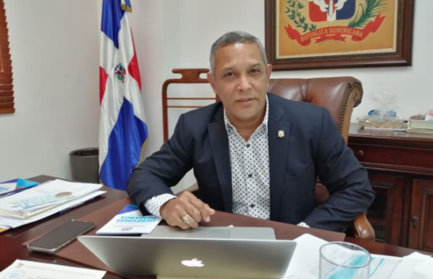 Franklin Romero anuncia continuación de obras