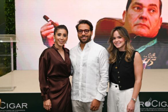 Lisbeth Genao, Eric Rivas y Laura Mera.