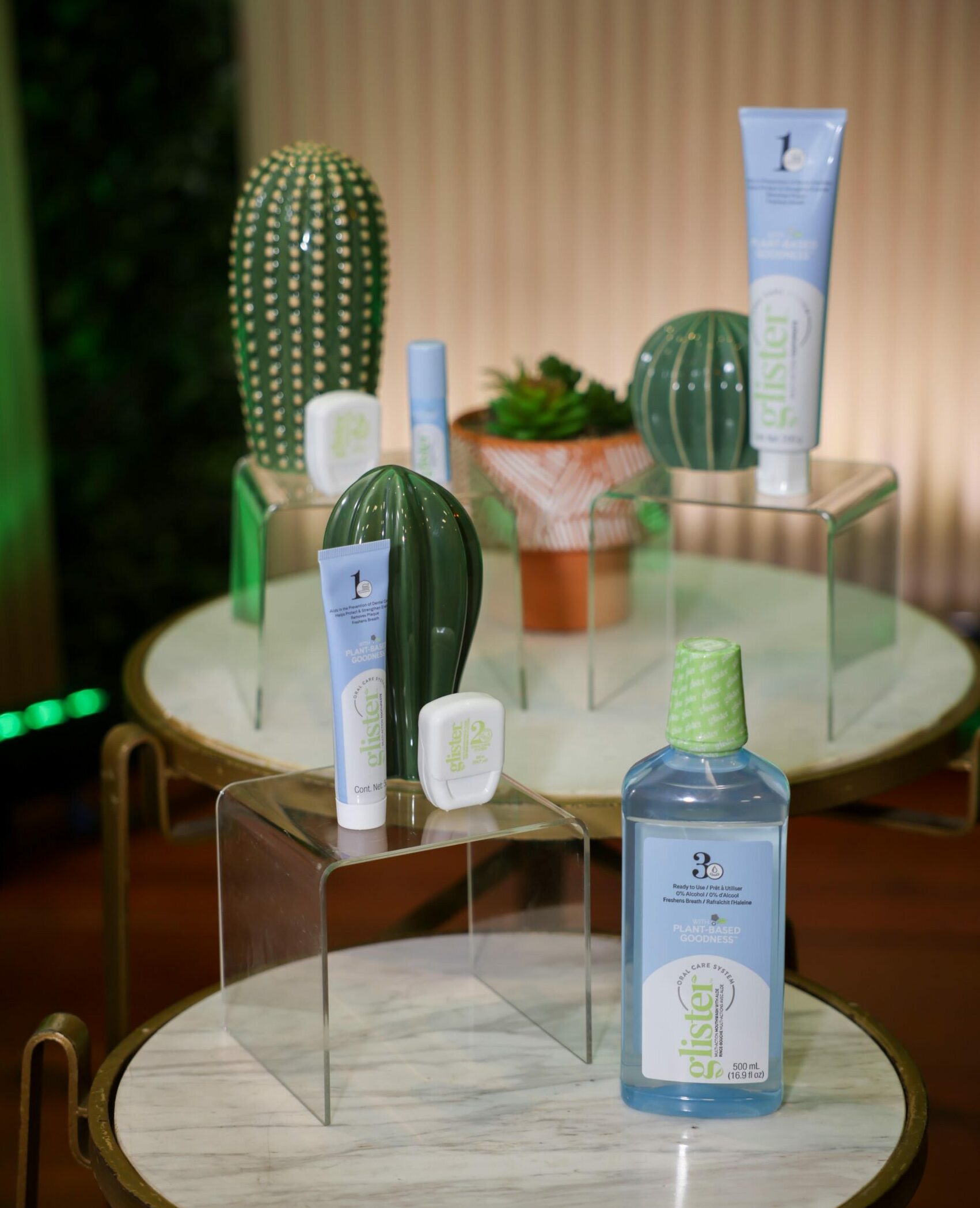 Amway Dominicana presenta su nueva línea de productos para el cuidado bucal Glister™