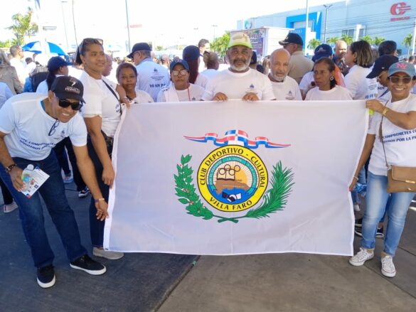 LUIS HURTADO DEL CLUB LOS TRINITARIOS MARCHANDO POR LA PAZ