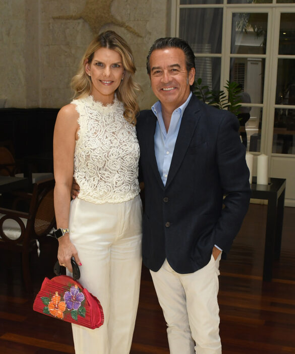 Foto 1 Karina Abbott y José Maria Espart