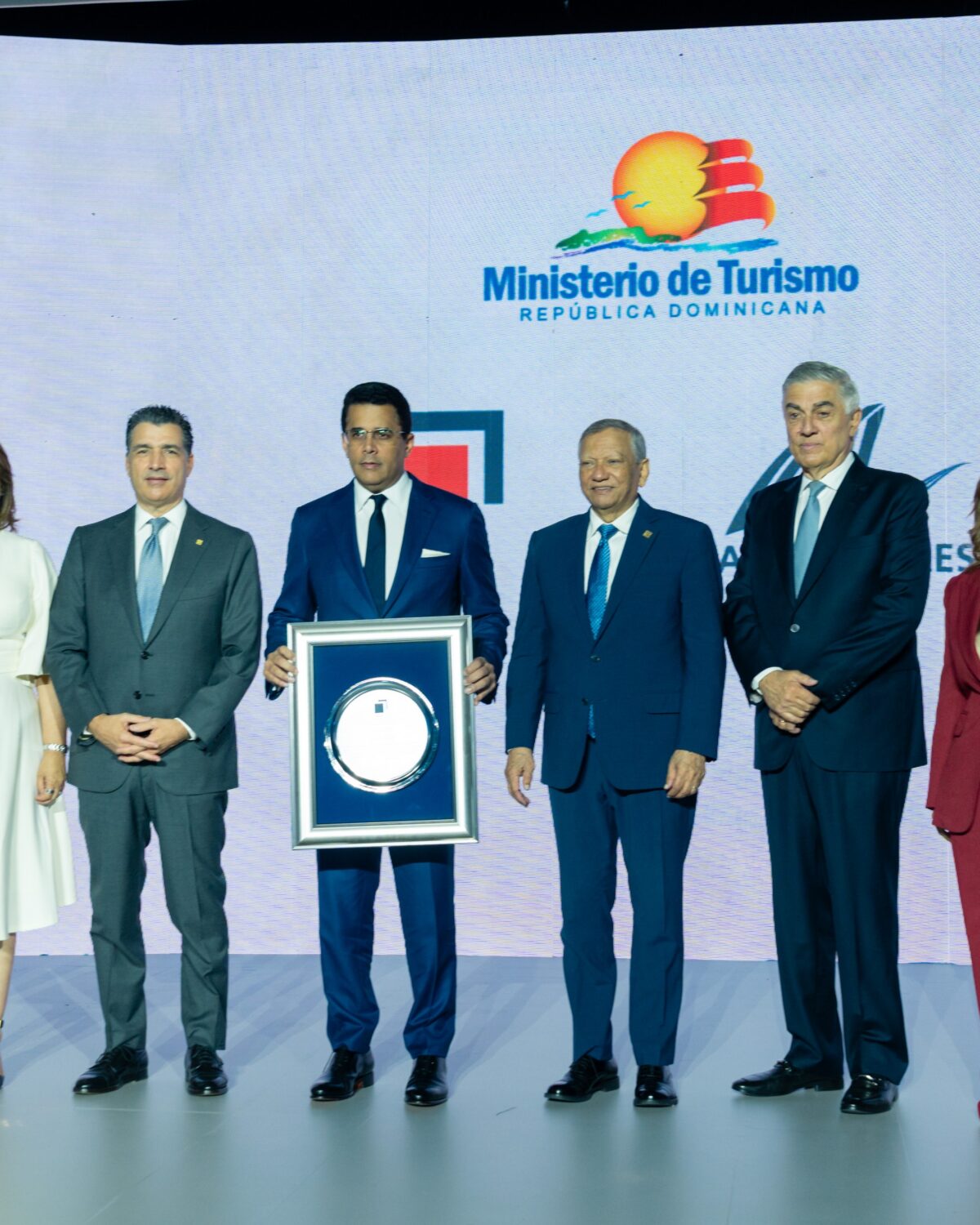 Banco Popular afianza su liderazgo en financiamiento turístico con cartera superior a US$1,000 millones