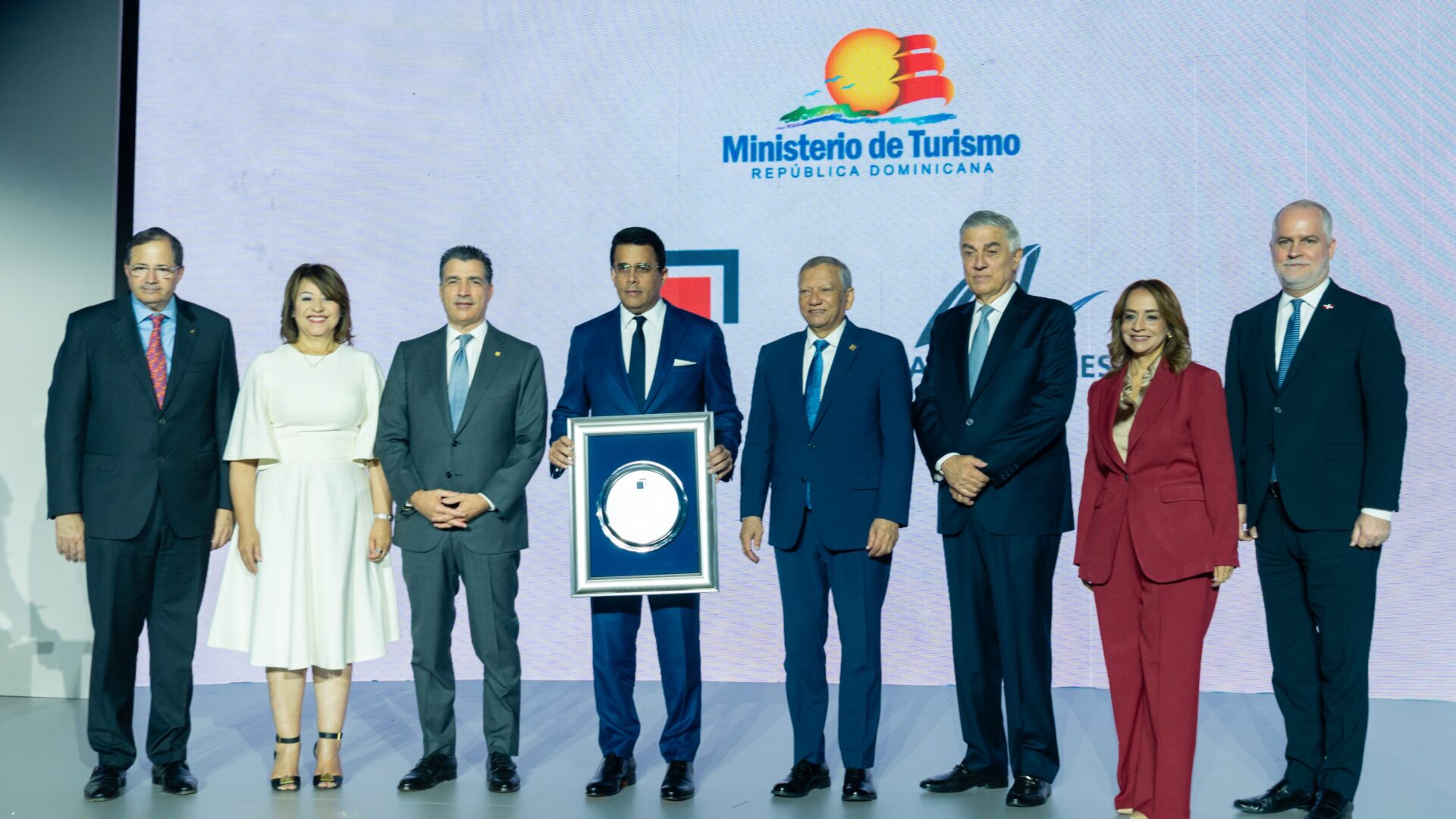 Banco Popular afianza su liderazgo en financiamiento turístico con cartera superior a US$1,000 millones